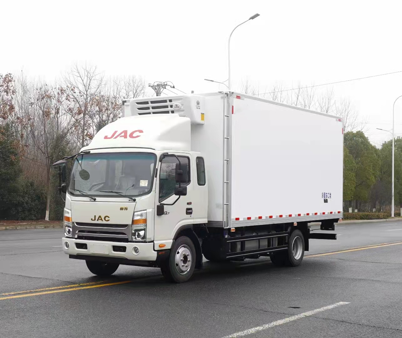 国六江淮帅铃Q7 5.4米冷藏车