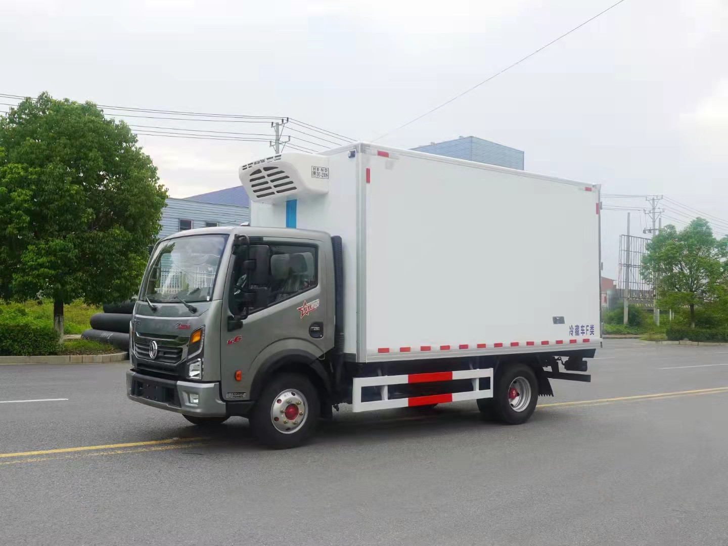 国六东风凯普特4.2米冷藏车