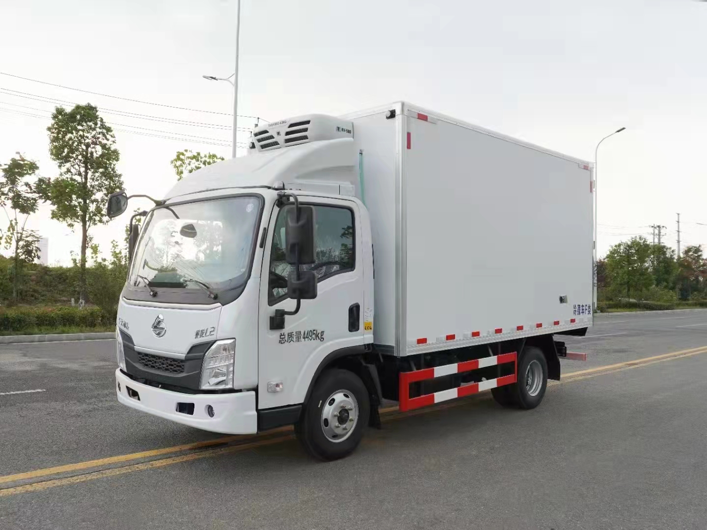 国六柳汽乘龙4.2米藏车
